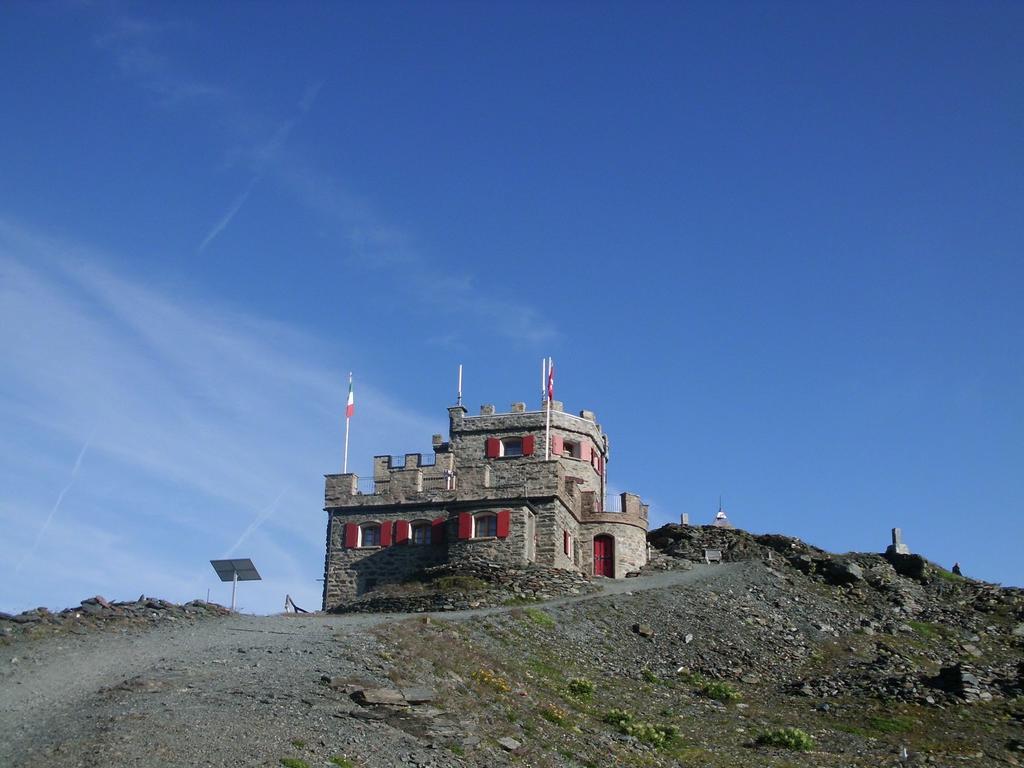 Rifugio Garibaldi Hotel Passo Stelvio Exterior photo