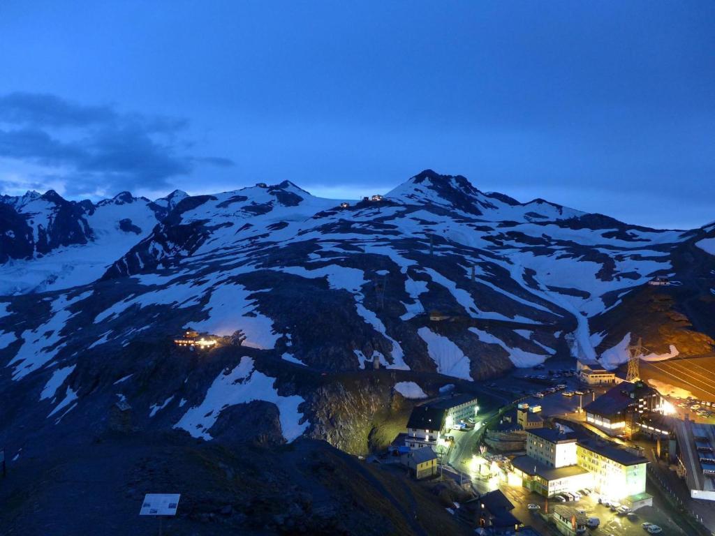Rifugio Garibaldi Hotel Passo Stelvio Exterior photo